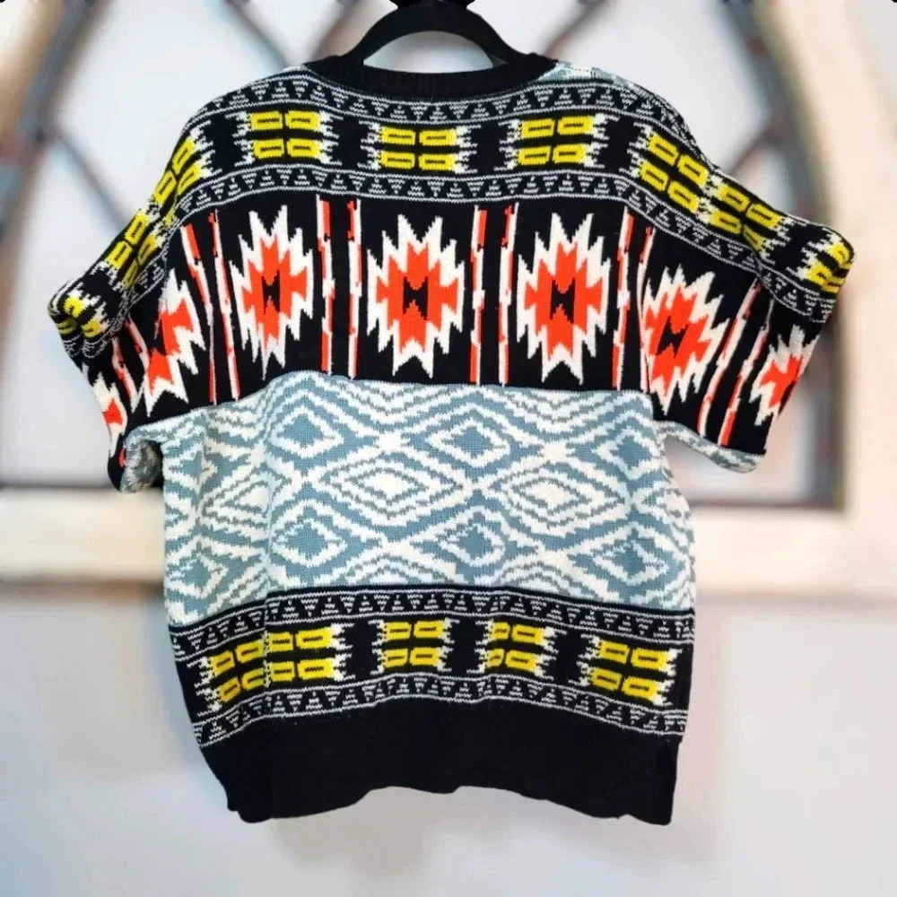 Vintage J. Crew Tribal Abstract Print Crop Sweater **Read Description** - Picture 2 of 4